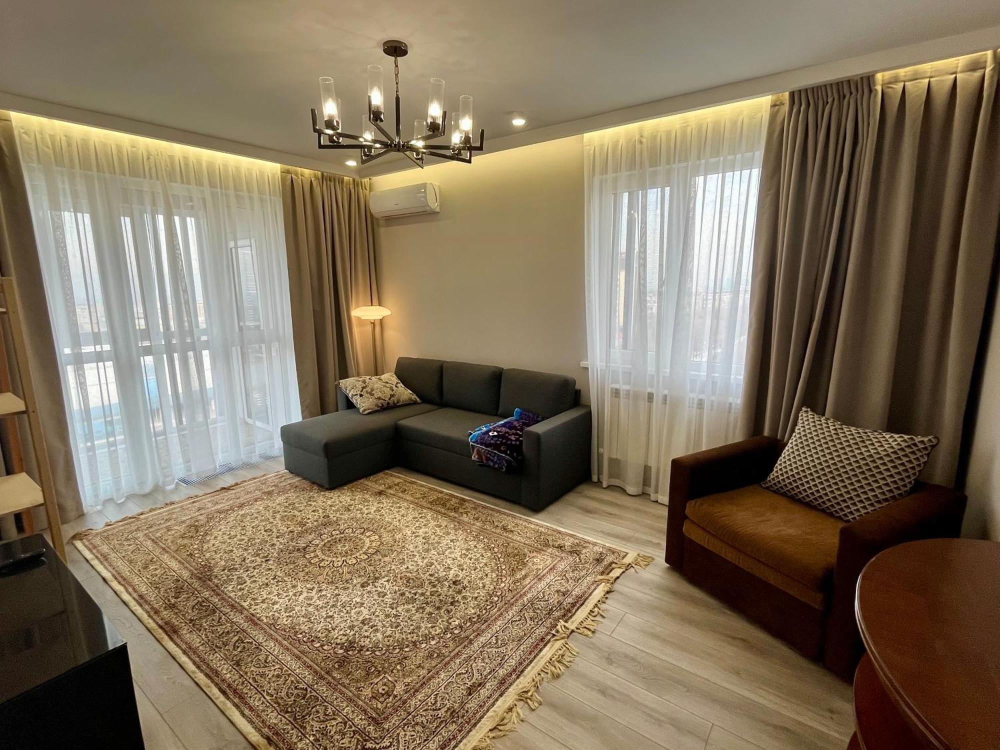 Apartment 2-х комнатная абай 130 корпус 3
