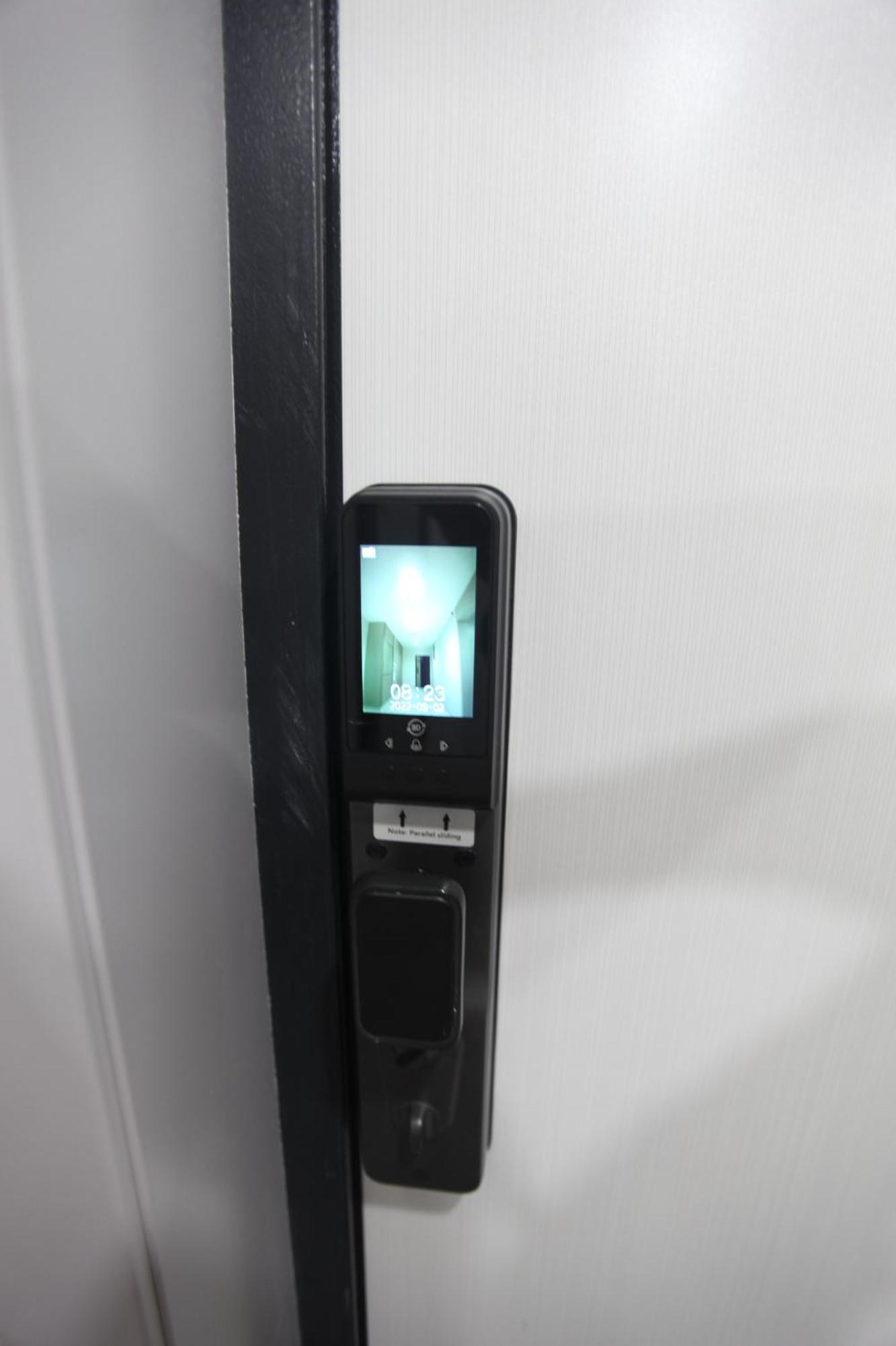 2-х комнатная абай 130 корпус 3 Apartment Almaty