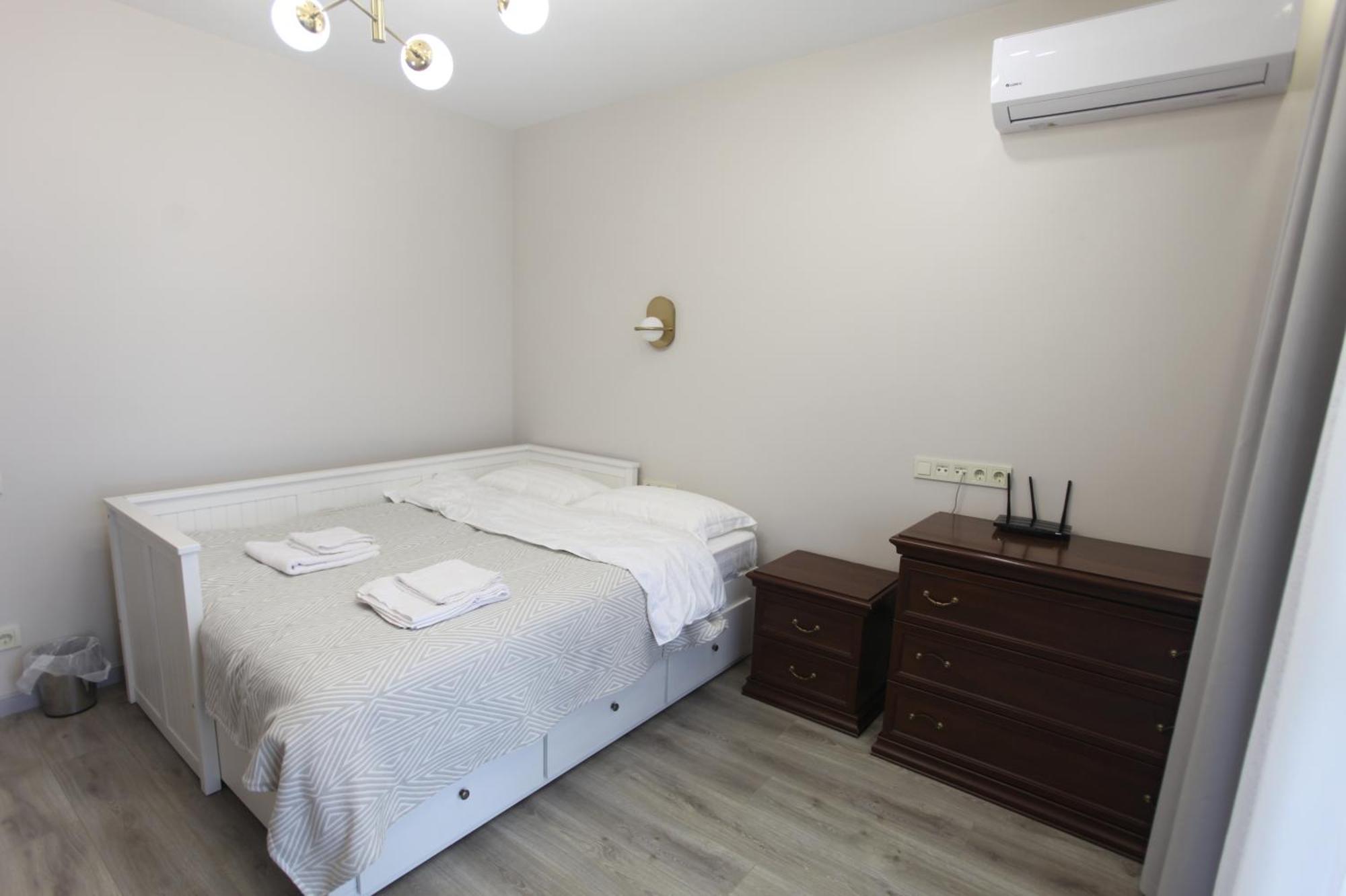 2-х комнатная абай 130 корпус 3 * Almaty