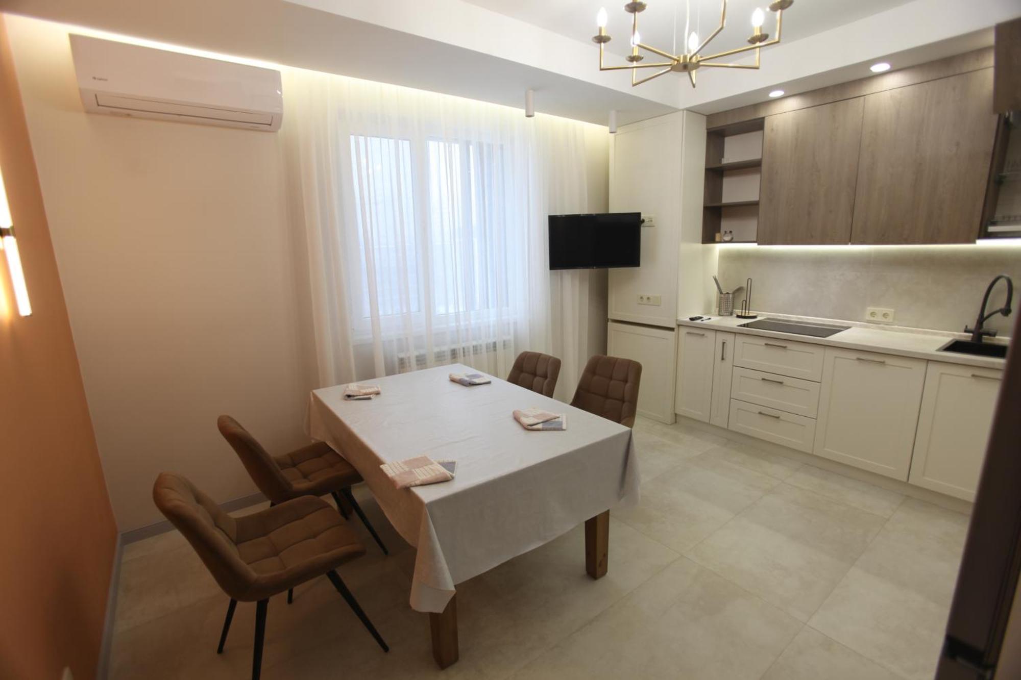 Apartment 2-х комнатная абай 130 корпус 3